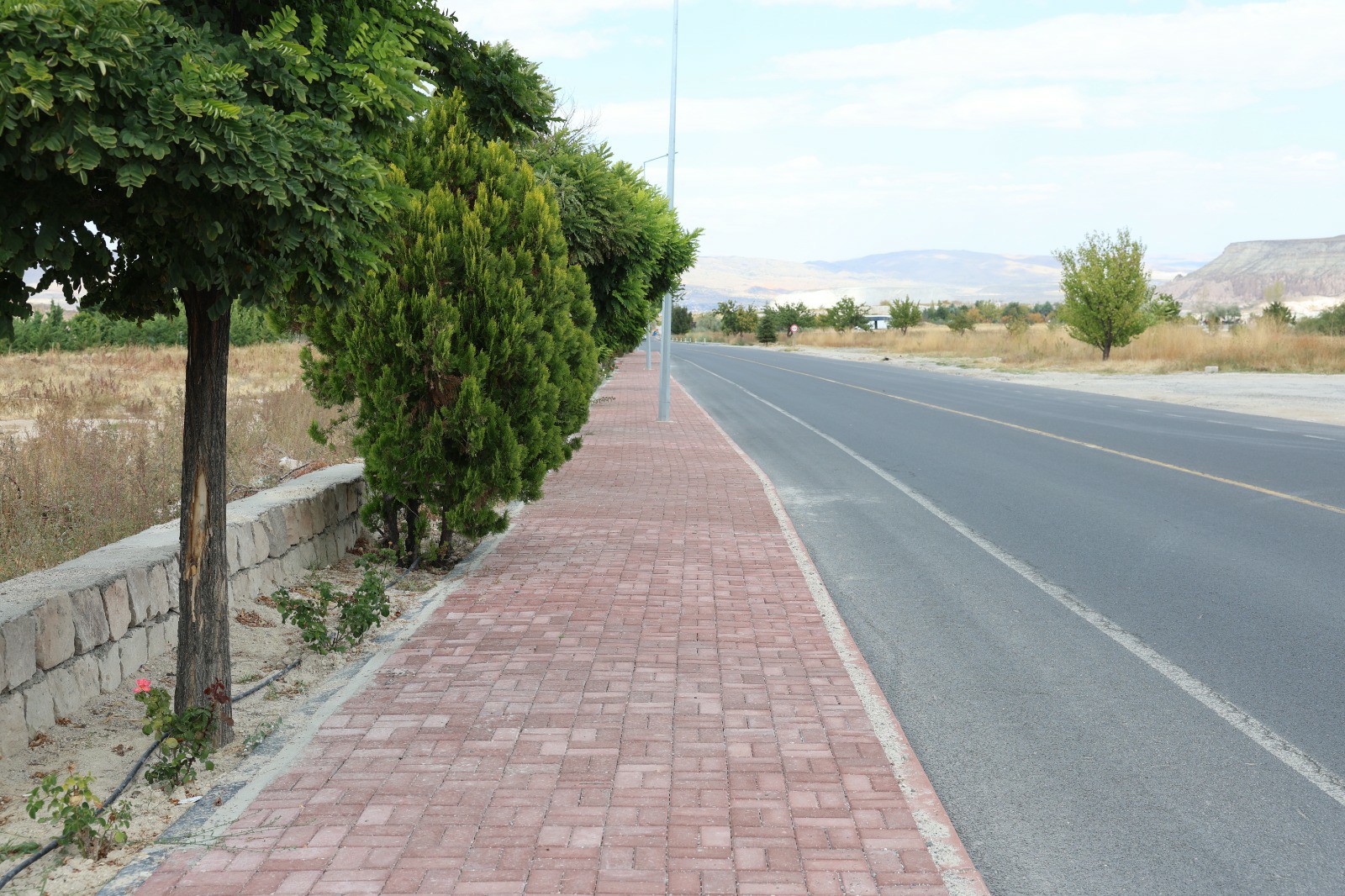 ESENTEPE YÜRÜYÜŞ YOLU TAMAMLANDI.