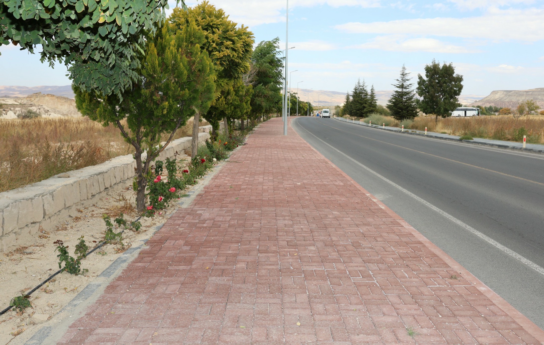 ESENTEPE YÜRÜYÜŞ YOLU TAMAMLANDI.