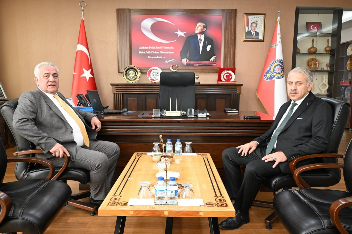 BELEDİYE BAŞKANIMIZ'DAN NEVŞEHİR İL EMNİYET MÜDÜRÜNE ZİYARET