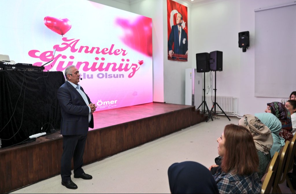 TÜM ANNELERİMİZİN GÜNÜ KUTLU OLSUN