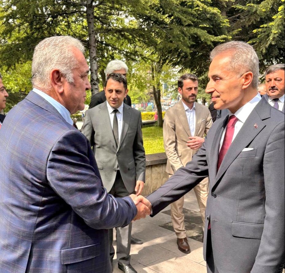 SAYIN VALİMİZ HÜSEYİN KÖK'E YENİ GÖREVİNDE BAŞARILAR DİLERİZ.
